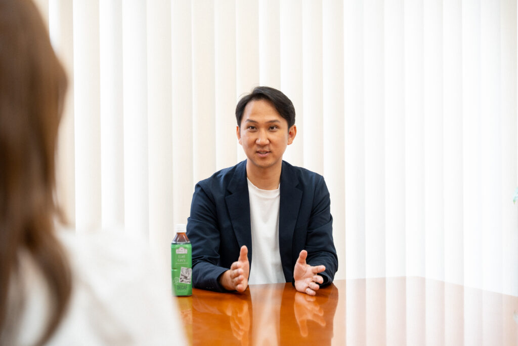 富永貿易株式会社の職場風景